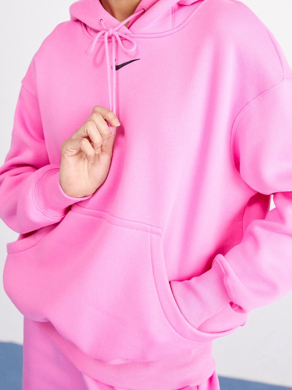 Nike Phoenix Women’s Fleece Hoodie & Jogger Pants Set